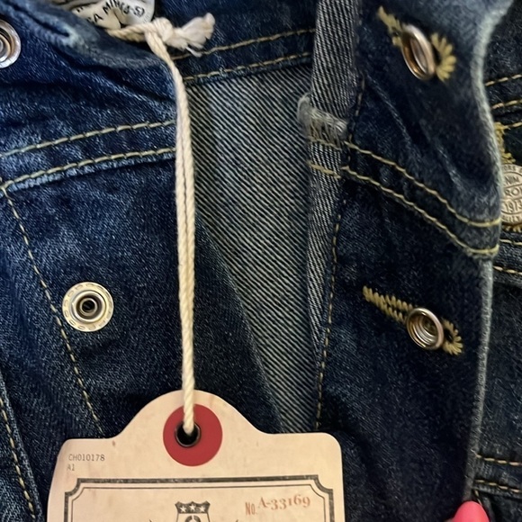 BNWT CHEROKEE girls jean jacket sz 4/5 super cute and easy to wear, snap buttons - Picture 7 of 8